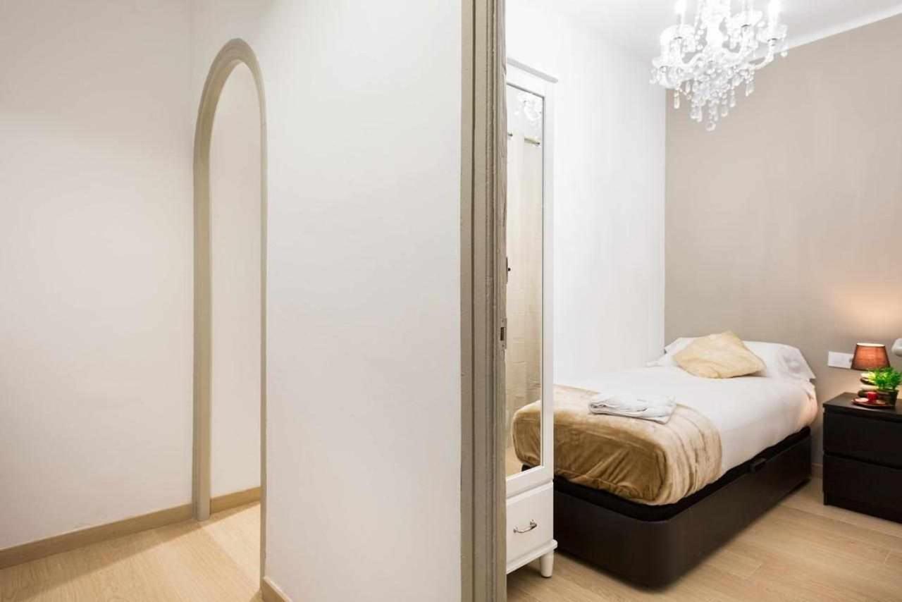 Apartment Eduardo Barcellona Esterno foto