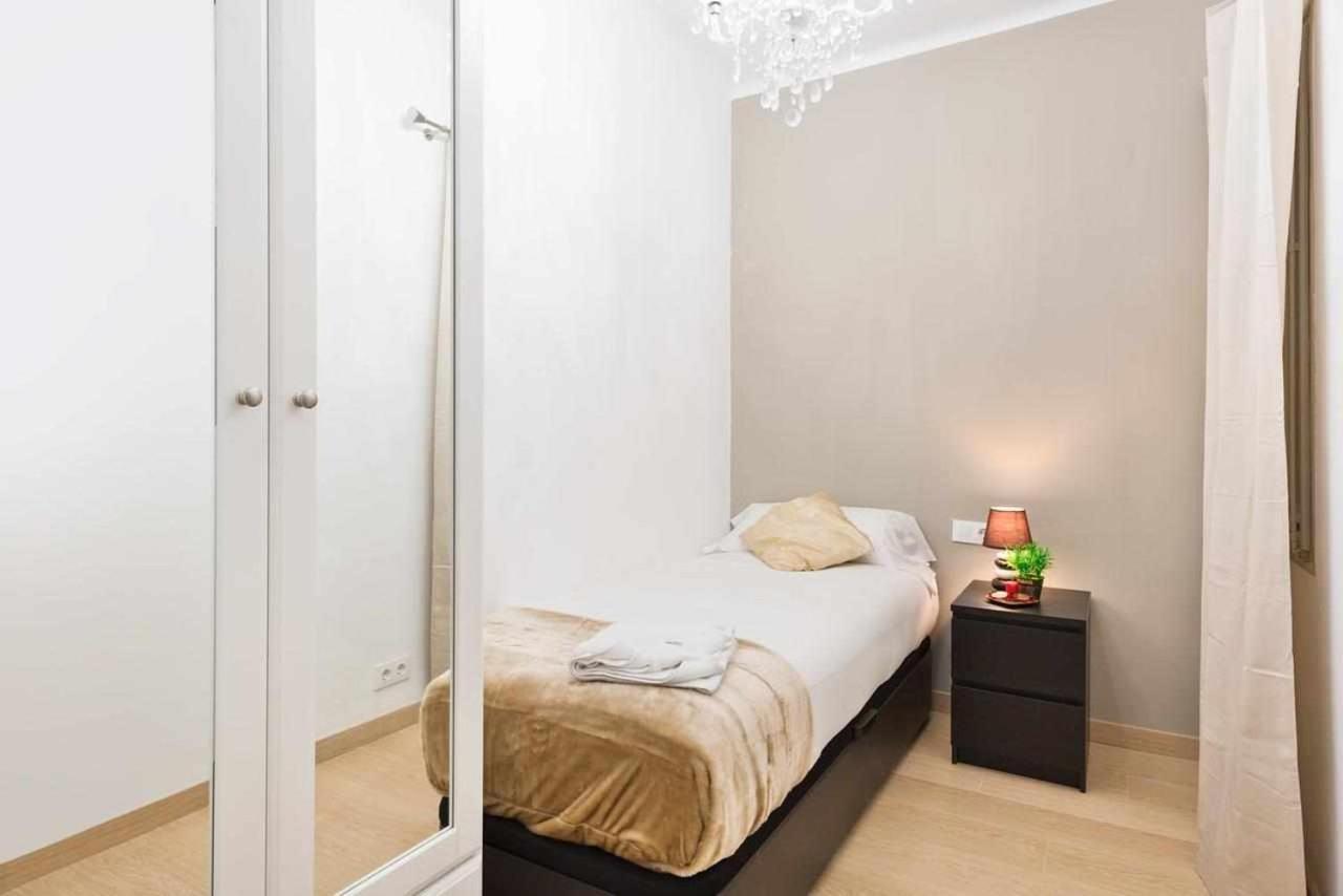 Apartment Eduardo Barcellona Esterno foto