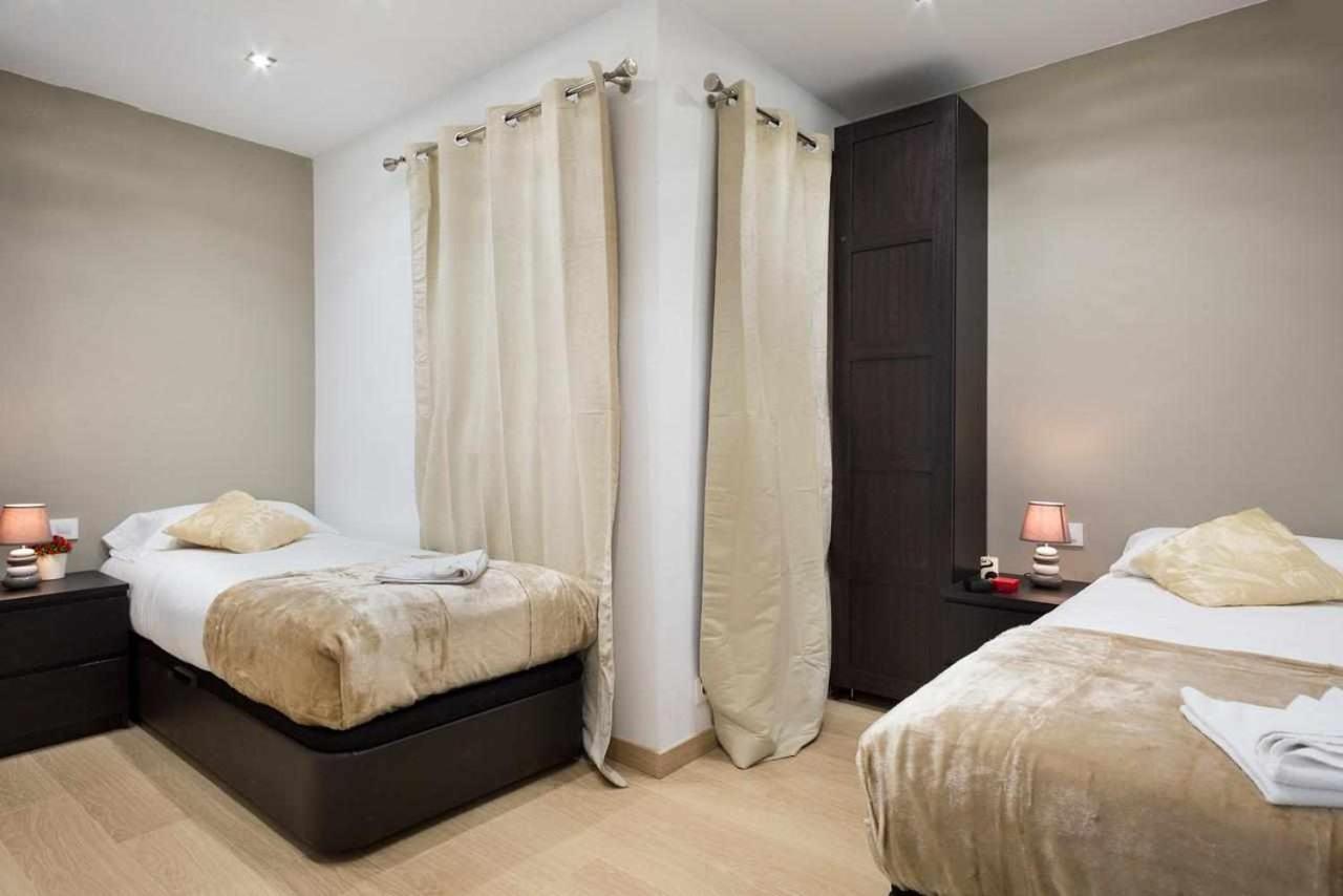 Apartment Eduardo Barcellona Esterno foto